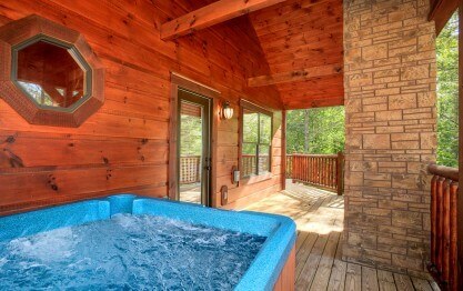 Bear Cub Lodge cabin in Gatlinburg | Elk Springs Resort